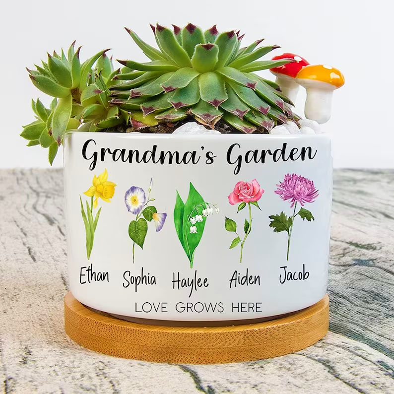 Personalized Grandma's Garden Outdoor Flower Pot With Grandkids Name and Birth Flower For Mother's Day