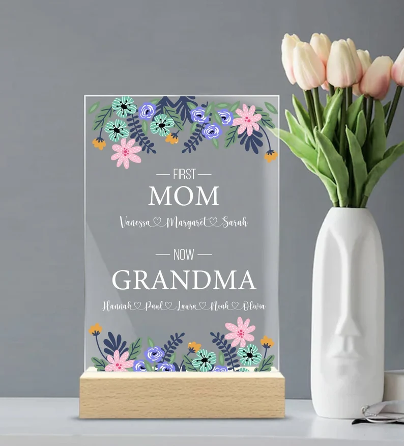 Personalized Mothers Day Gift Stand, New Grandma Gift, with 1-15 kids names, for Grandma Mother's day 