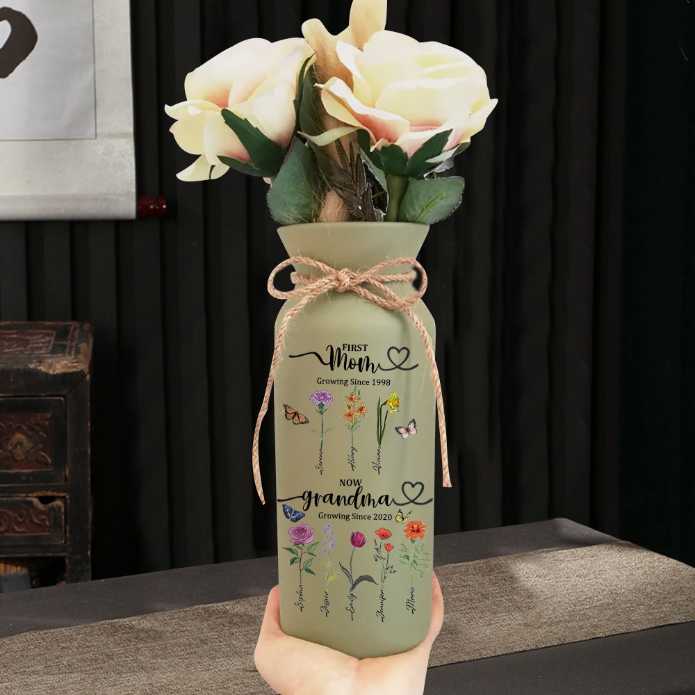 Custom Mom and Grandma Two Generation Garden Vase Birth Flower Plant Vase With Names Mother's Day Gifts Heartful Gift for Mom Grandma