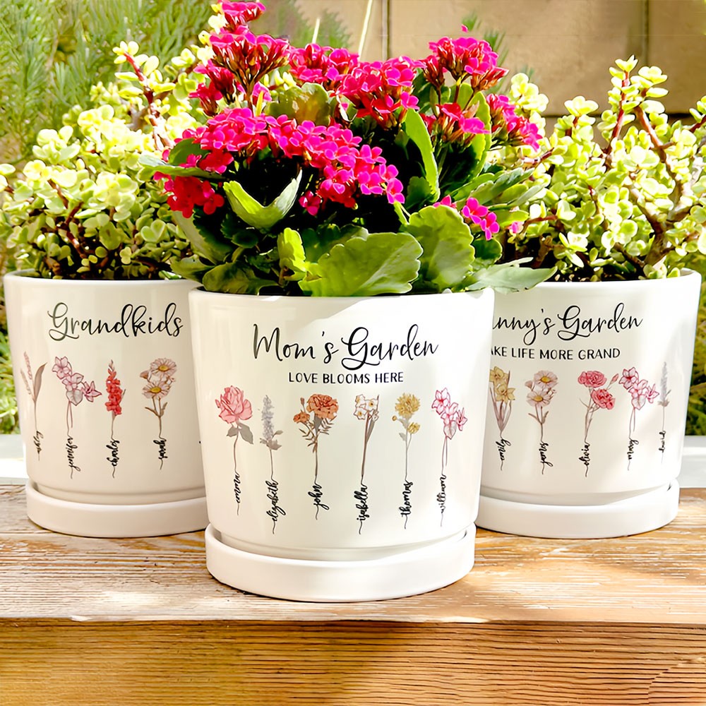 Custom Grandma's Garden Birth Flower Pots with Grandkids Names Keepsake Gifts for Grandma Mom Mother's Day Gift